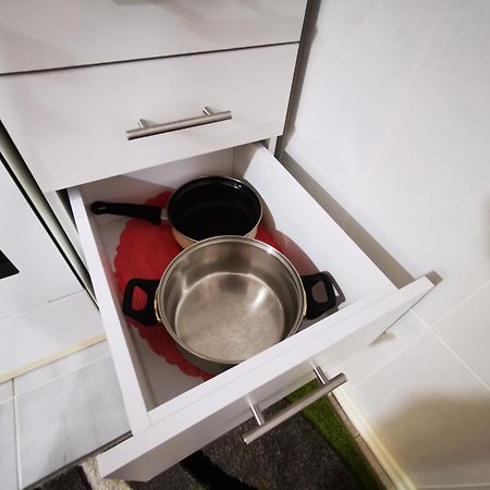 White Apartment Sarajevo - Free Parking Екстериор снимка