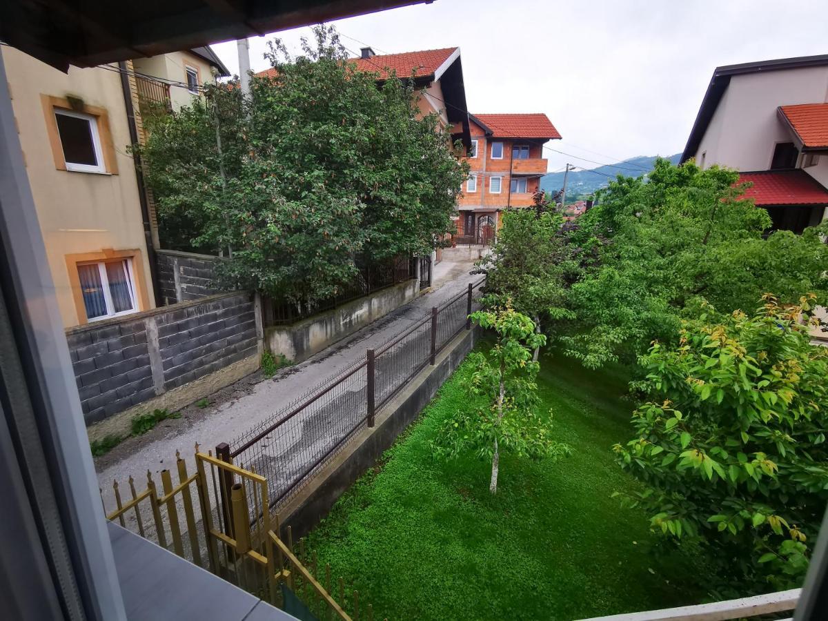 White Apartment Sarajevo - Free Parking Екстериор снимка