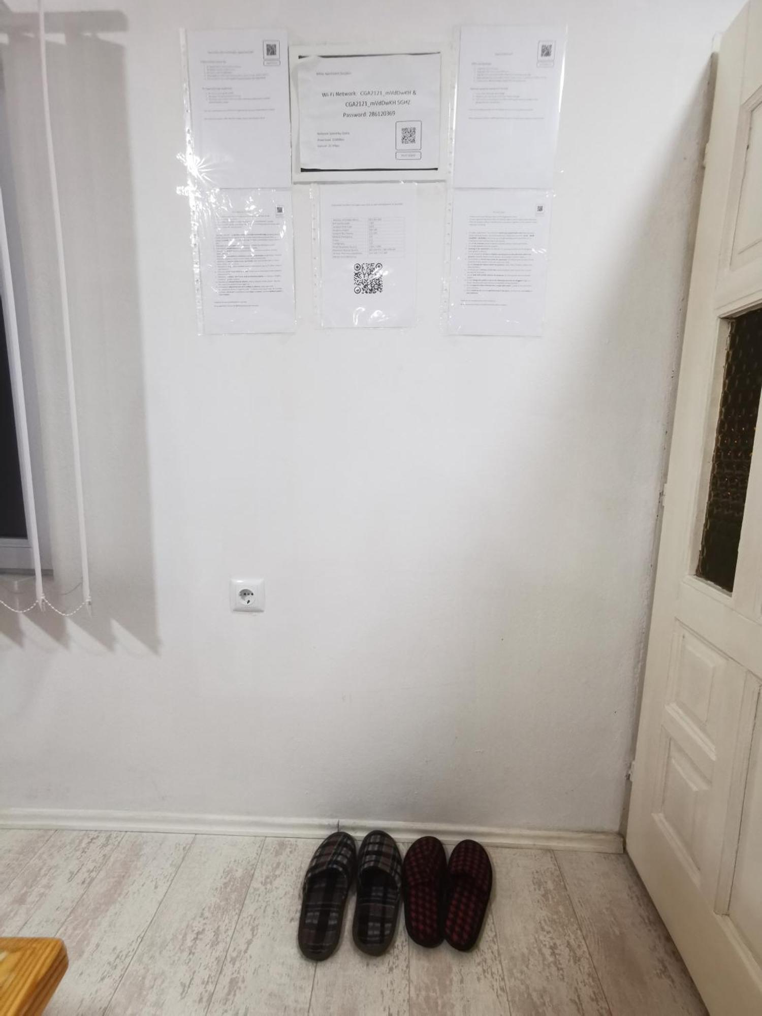 White Apartment Sarajevo - Free Parking Екстериор снимка