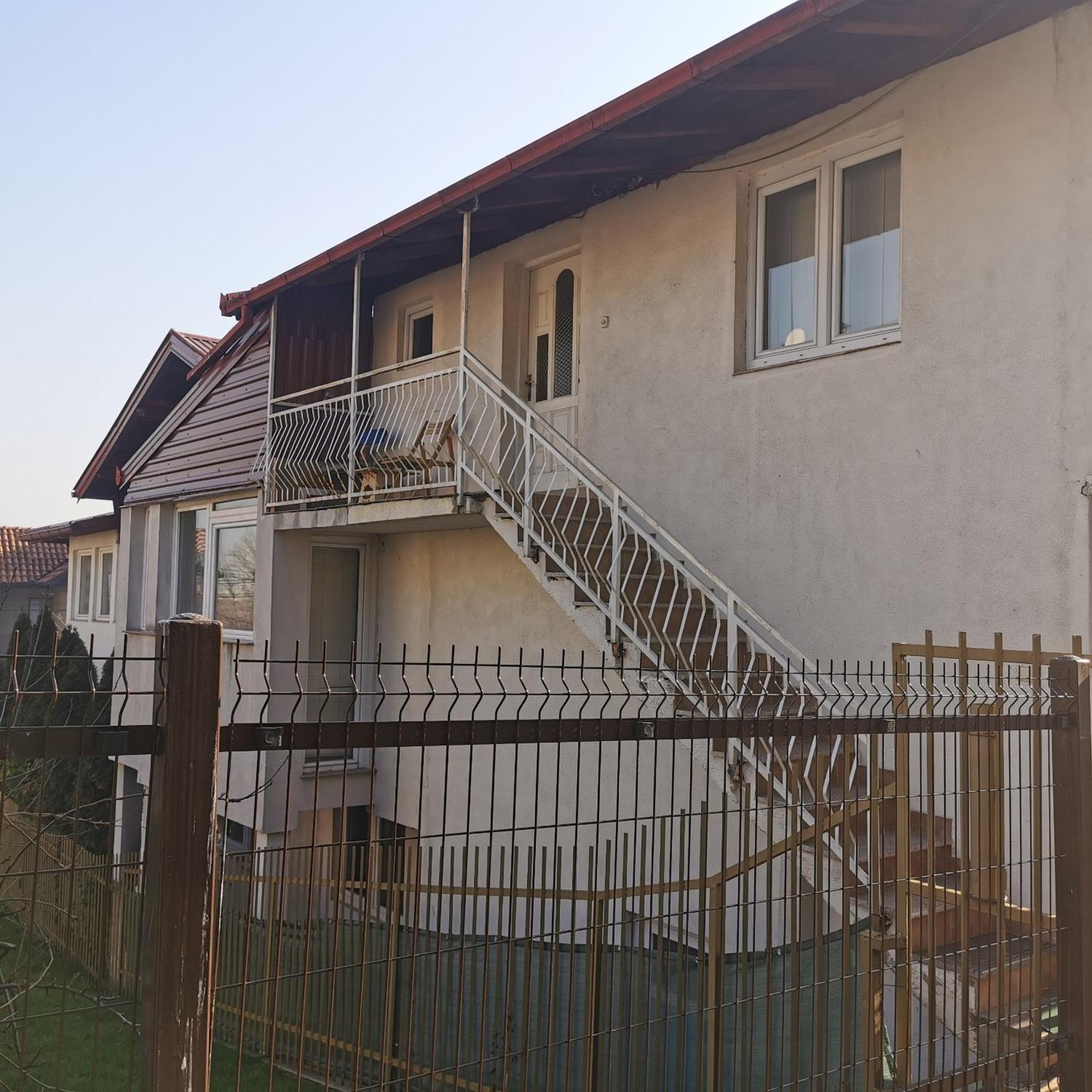 White Apartment Sarajevo - Free Parking Екстериор снимка
